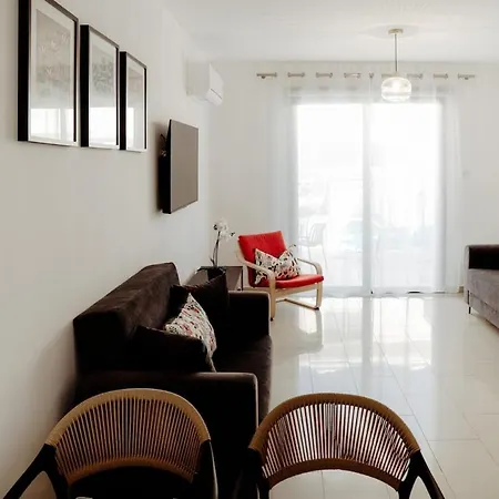 Toma Villa Paralimni