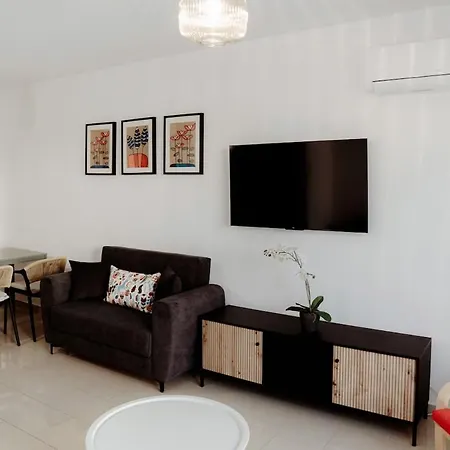 Toma Villa Paralímni